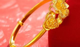 周大福黄金戒指图片