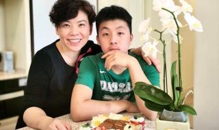 邓亚萍儿子首获金牌